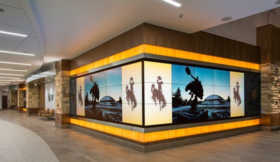 46' 55' ultra Narrow Bezel 0.88mm  LCD Video Wall Lcd Splicing Screen Lcd Panel with BOE  LG Screen Subway,airport,shopmall